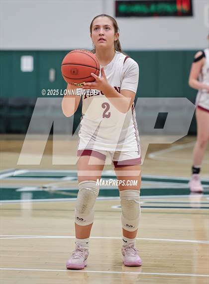 Thumbnail 1 in Elmira vs. Albertus Magnus (NYSPHSAA Class AAA Regional Semifinal) photogallery.