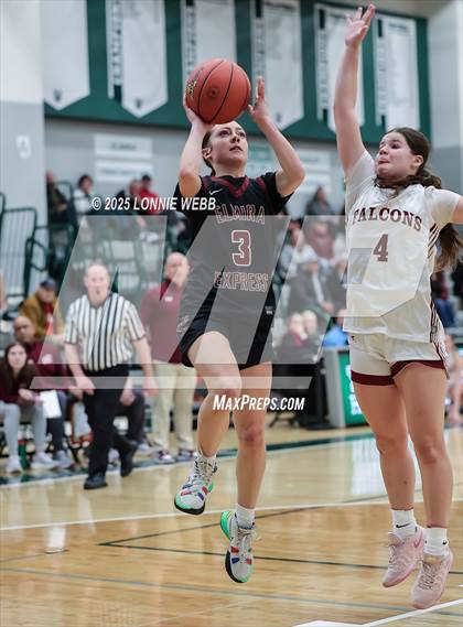 Thumbnail 3 in Elmira vs. Albertus Magnus (NYSPHSAA Class AAA Regional Semifinal) photogallery.
