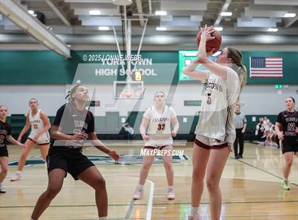 Thumbnail 1 in Elmira vs. Albertus Magnus (NYSPHSAA Class AAA Regional Semifinal) photogallery.