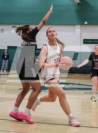 Thumbnail 3 in Elmira vs. Albertus Magnus (NYSPHSAA Class AAA Regional Semifinal) photogallery.