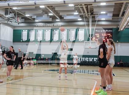 Thumbnail 2 in Elmira vs. Albertus Magnus (NYSPHSAA Class AAA Regional Semifinal) photogallery.