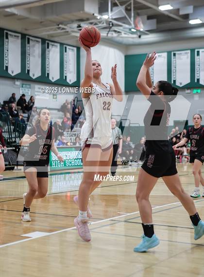 Thumbnail 1 in Elmira vs. Albertus Magnus (NYSPHSAA Class AAA Regional Semifinal) photogallery.
