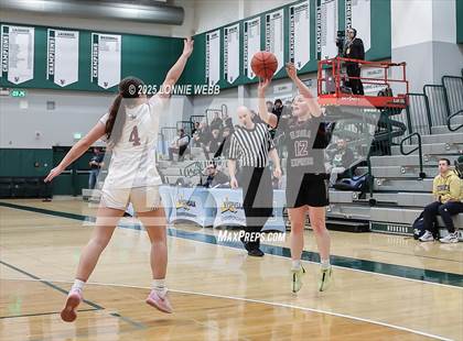 Thumbnail 2 in Elmira vs. Albertus Magnus (NYSPHSAA Class AAA Regional Semifinal) photogallery.