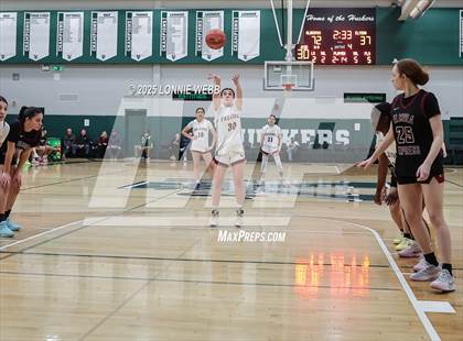 Thumbnail 3 in Elmira vs. Albertus Magnus (NYSPHSAA Class AAA Regional Semifinal) photogallery.