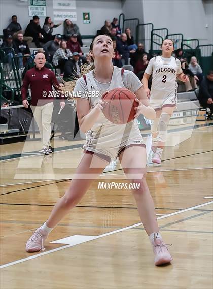 Thumbnail 1 in Elmira vs. Albertus Magnus (NYSPHSAA Class AAA Regional Semifinal) photogallery.