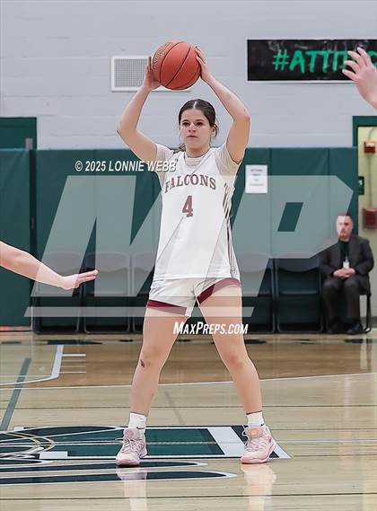 Thumbnail 1 in Elmira vs. Albertus Magnus (NYSPHSAA Class AAA Regional Semifinal) photogallery.