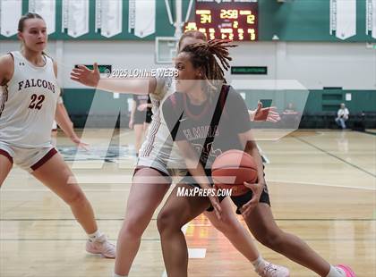 Thumbnail 1 in Elmira vs. Albertus Magnus (NYSPHSAA Class AAA Regional Semifinal) photogallery.