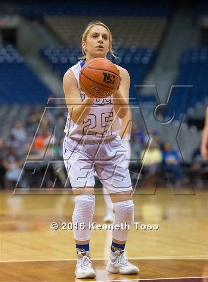Thumbnail 2 in Brock vs. Little River Academy (UIL 3A Semifinal) photogallery.