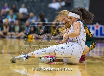 Thumbnail 2 in Brock vs. Little River Academy (UIL 3A Semifinal) photogallery.