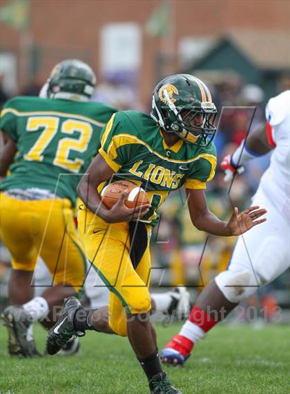 Thumbnail 1 in DeMatha @ Archbishop Carroll photogallery.
