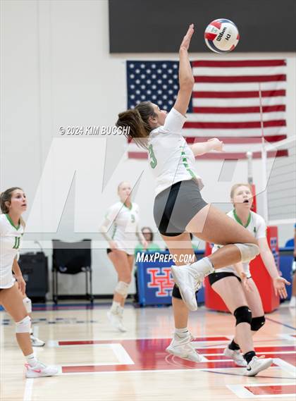 Thumbnail 3 in Charleston Catholic @ Hoover photogallery.