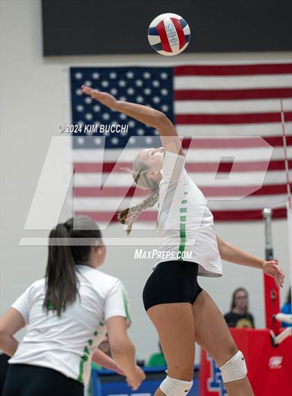Thumbnail 1 in Charleston Catholic @ Hoover photogallery.