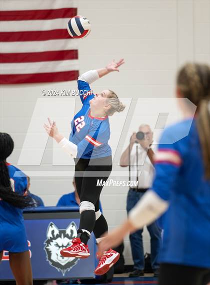 Thumbnail 2 in Charleston Catholic @ Hoover photogallery.
