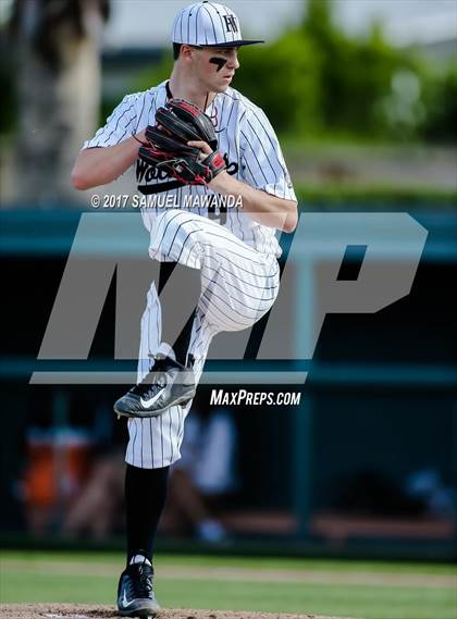 Thumbnail 3 in Harvard-Westlake vs  Newbury Park photogallery.