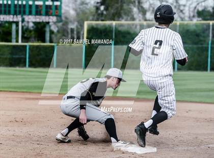Thumbnail 3 in Harvard-Westlake vs  Newbury Park photogallery.