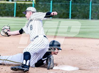 Thumbnail 3 in Harvard-Westlake vs  Newbury Park photogallery.