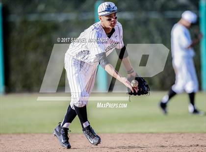 Thumbnail 2 in Harvard-Westlake vs  Newbury Park photogallery.