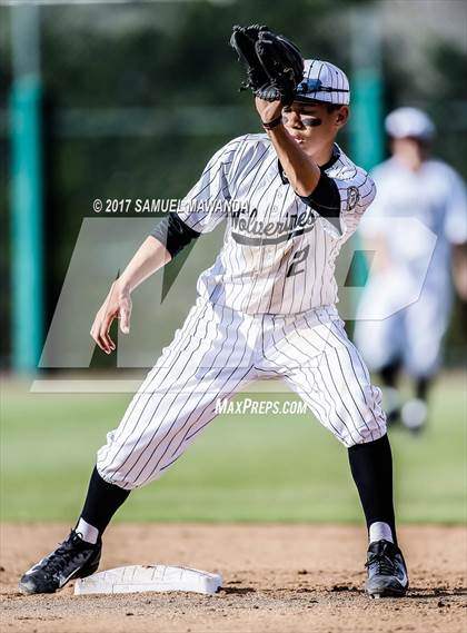 Thumbnail 3 in Harvard-Westlake vs  Newbury Park photogallery.