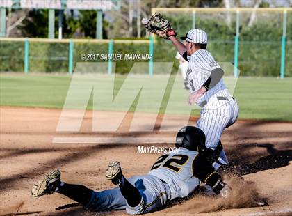 Thumbnail 1 in Harvard-Westlake vs  Newbury Park photogallery.