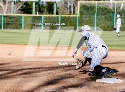 Thumbnail 2 in Harvard-Westlake vs  Newbury Park photogallery.
