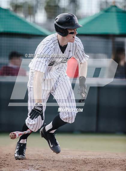 Thumbnail 3 in Harvard-Westlake vs  Newbury Park photogallery.