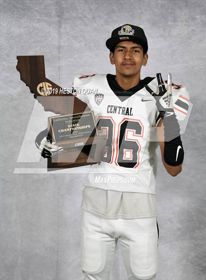 Thumbnail 1 in Central (CIF State D1-AA Awards) photogallery.