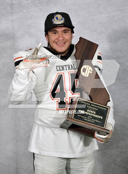Thumbnail 3 in Central (CIF State D1-AA Awards) photogallery.