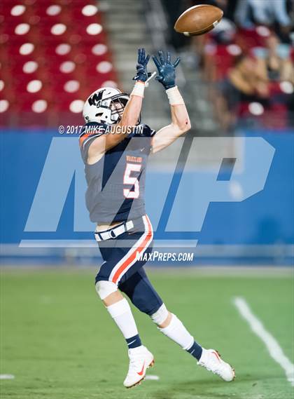 Thumbnail 3 in Lovejoy @ Wakeland photogallery.