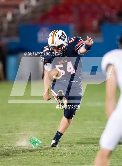 Thumbnail 3 in Lovejoy @ Wakeland photogallery.