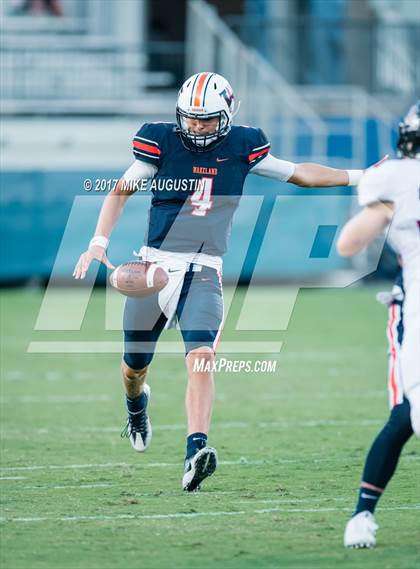 Thumbnail 3 in Lovejoy @ Wakeland photogallery.