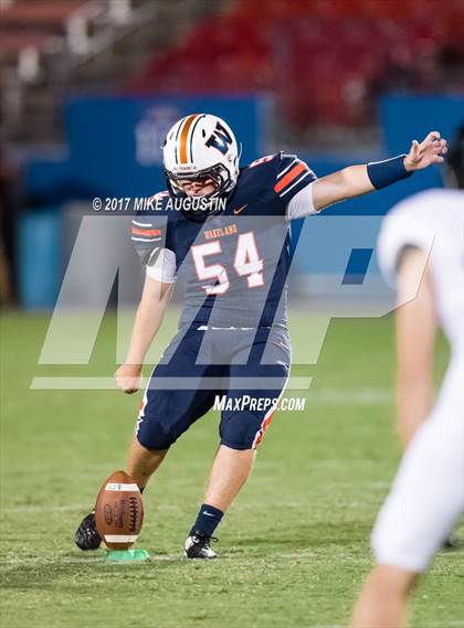 Thumbnail 2 in Lovejoy @ Wakeland photogallery.