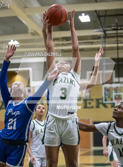 Thumbnail 1 in Seattle Prep @ Timberline (WIAA 3A Opening Round) photogallery.