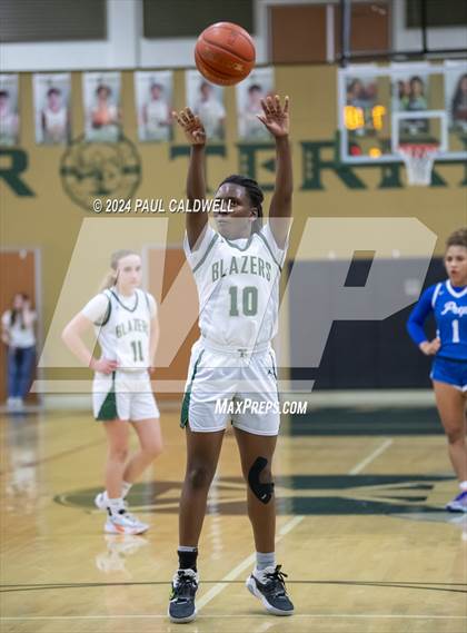 Thumbnail 2 in Seattle Prep @ Timberline (WIAA 3A Opening Round) photogallery.