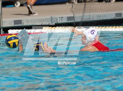Thumbnail 3 in St. Ignatius College Preparatory vs Leland (Saint Francis Invitational) photogallery.
