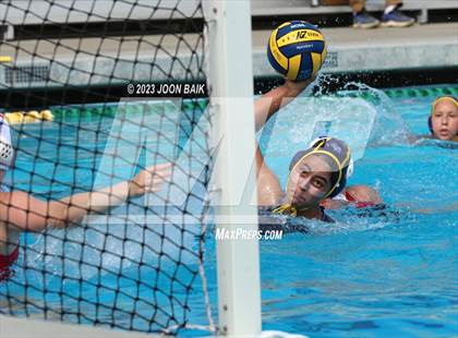 Thumbnail 1 in St. Ignatius College Preparatory vs Leland (Saint Francis Invitational) photogallery.