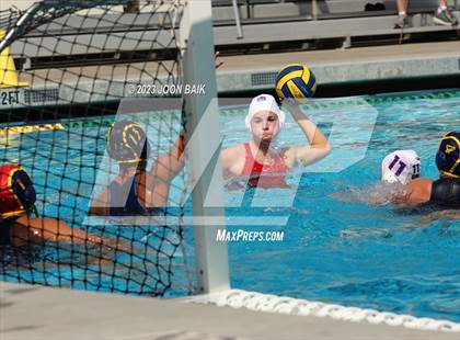 Thumbnail 2 in St. Ignatius College Preparatory vs Leland (Saint Francis Invitational) photogallery.