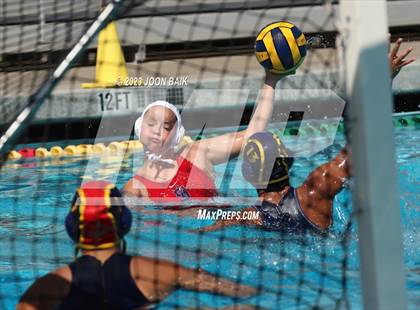 Thumbnail 3 in St. Ignatius College Preparatory vs Leland (Saint Francis Invitational) photogallery.