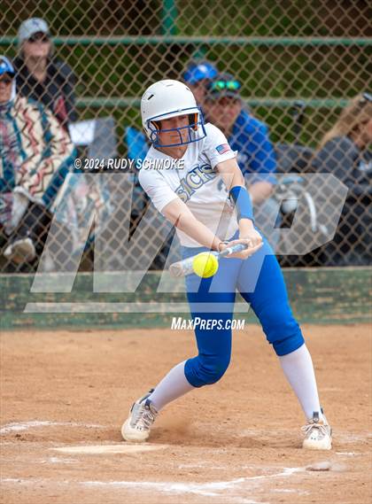 Thumbnail 1 in Cathedral Catholic vs. Santa Margarita (Holy Bowl Classic) photogallery.
