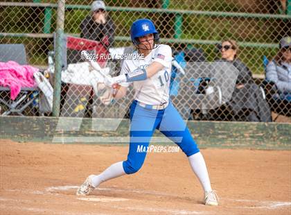 Thumbnail 3 in Cathedral Catholic vs. Santa Margarita (Holy Bowl Classic) photogallery.