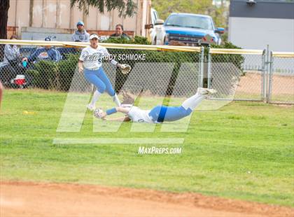 Thumbnail 3 in Cathedral Catholic vs. Santa Margarita (Holy Bowl Classic) photogallery.
