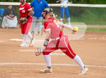 Thumbnail 3 in Cathedral Catholic vs. Santa Margarita (Holy Bowl Classic) photogallery.