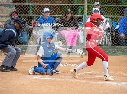 Thumbnail 3 in Cathedral Catholic vs. Santa Margarita (Holy Bowl Classic) photogallery.