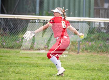 Thumbnail 3 in Cathedral Catholic vs. Santa Margarita (Holy Bowl Classic) photogallery.