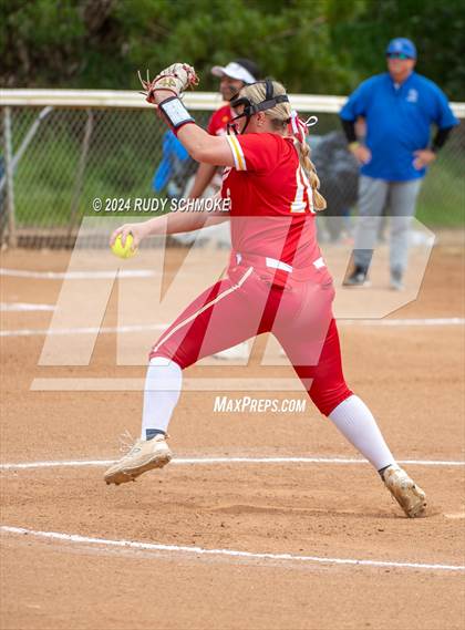 Thumbnail 2 in Cathedral Catholic vs. Santa Margarita (Holy Bowl Classic) photogallery.