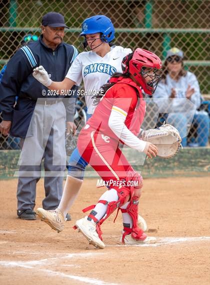 Thumbnail 2 in Cathedral Catholic vs. Santa Margarita (Holy Bowl Classic) photogallery.