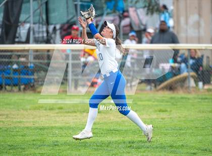 Thumbnail 3 in Cathedral Catholic vs. Santa Margarita (Holy Bowl Classic) photogallery.