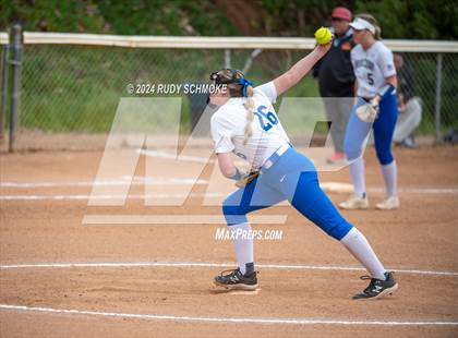Thumbnail 3 in Cathedral Catholic vs. Santa Margarita (Holy Bowl Classic) photogallery.