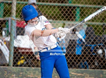 Thumbnail 3 in Cathedral Catholic vs. Santa Margarita (Holy Bowl Classic) photogallery.