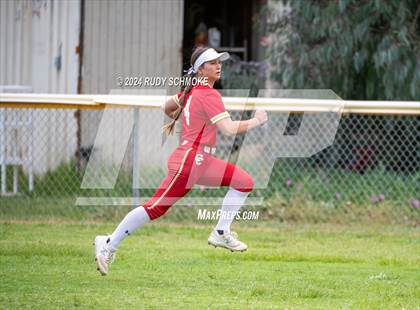 Thumbnail 3 in Cathedral Catholic vs. Santa Margarita (Holy Bowl Classic) photogallery.