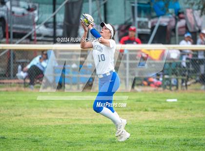 Thumbnail 2 in Cathedral Catholic vs. Santa Margarita (Holy Bowl Classic) photogallery.